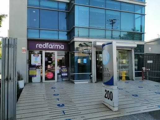 Fachada de Farmacia Redfarma en Alta Salud